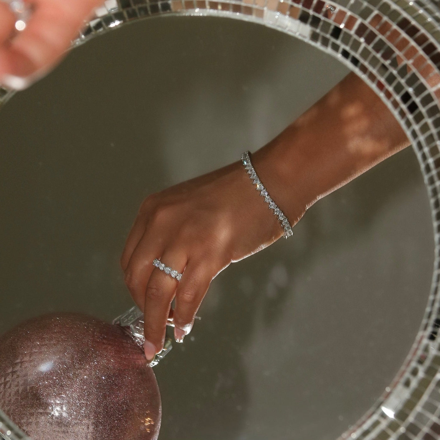 MISS APHRODITE ARMBAND - GOLD