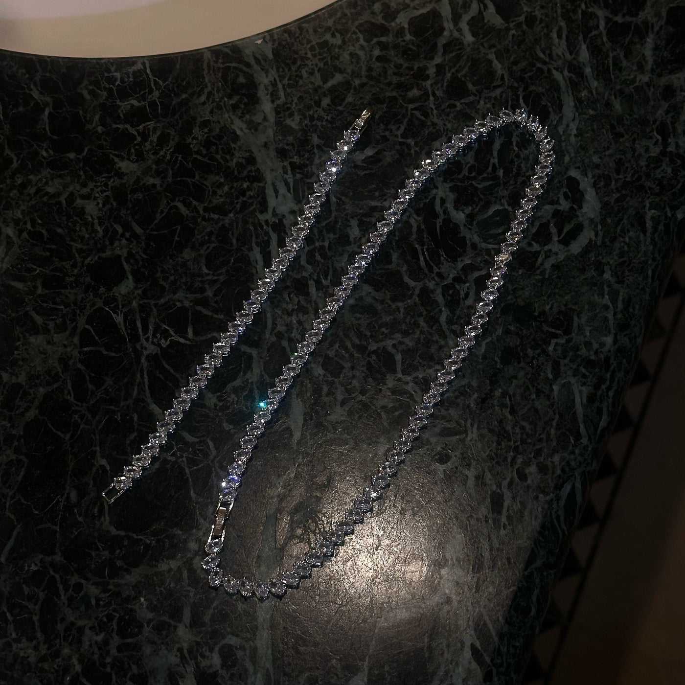 SUTTON HALSKETTE - SILBER